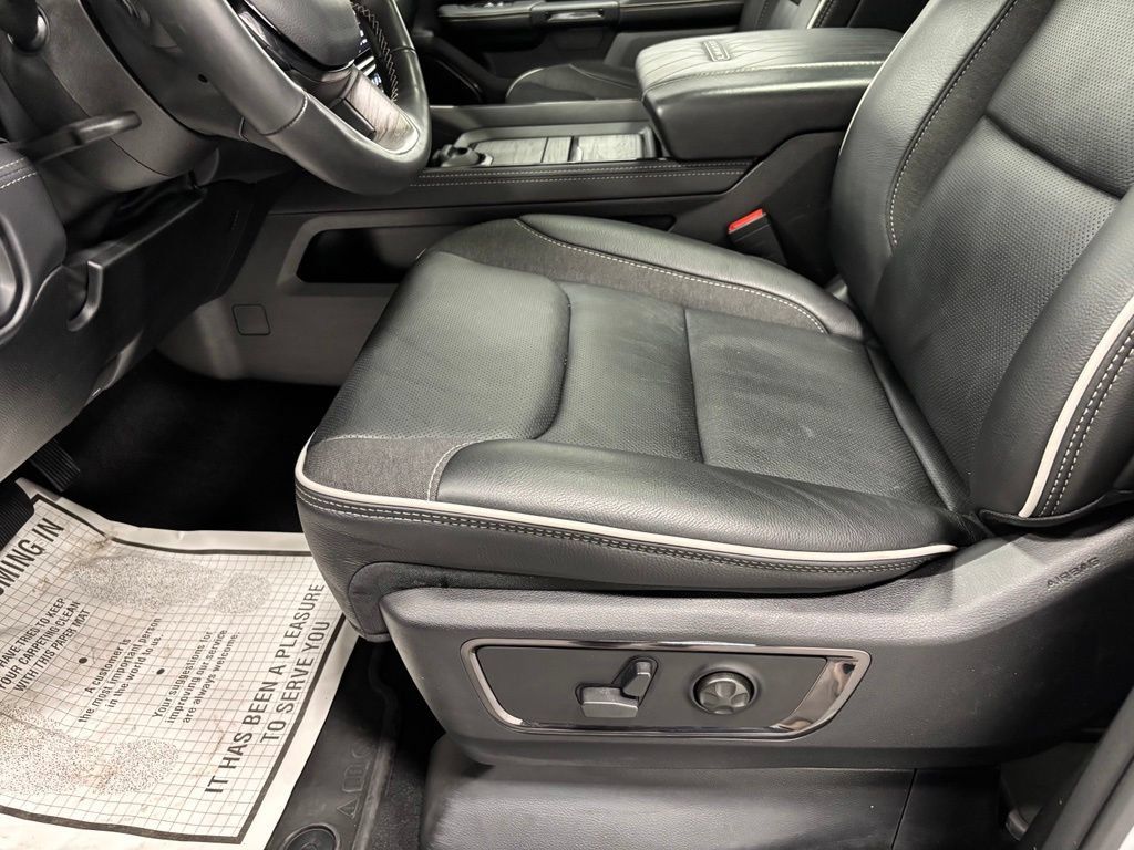 Used 2026 RAM 1500 Limited AWD/4WD image 13