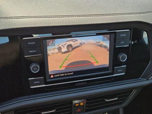 Used 2024 Volkswagen Jetta SE FWD image 26
