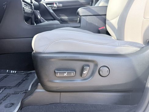Used 2023 Lexus GX 460 Premium image 34