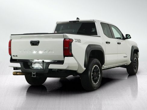Used 2024 Toyota Tacoma TRD Off-Road AWD/4WD image 7