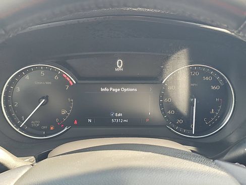 Used 2021 Cadillac XT4 Premium Luxury FWD image 2