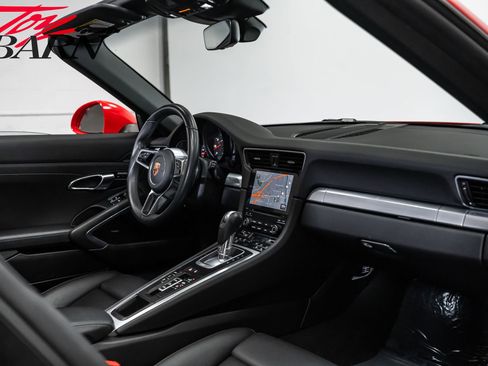 Used 2018 Porsche 911 Carrera image 52