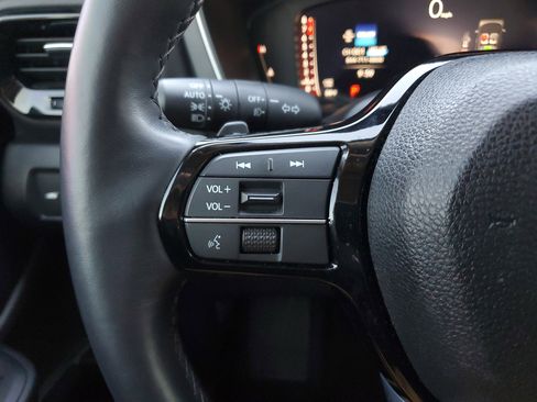 Used 2023 Honda Pilot Elite image 22