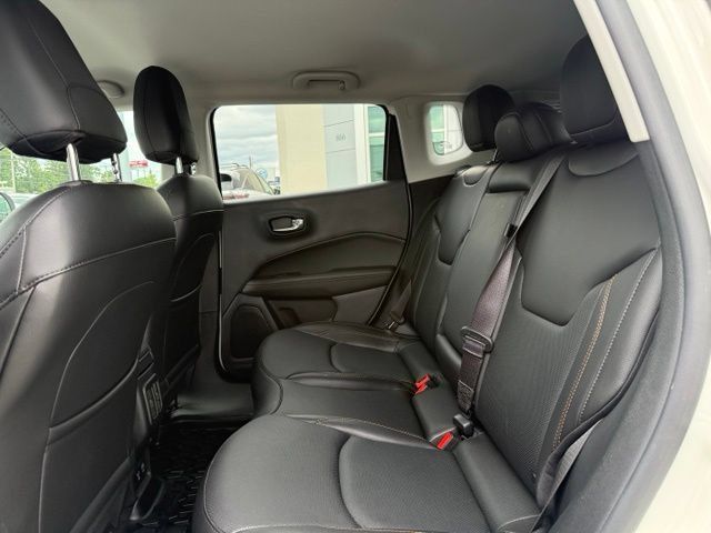 Used 2021 Jeep Compass Limited w/ Elite Exterior Group AWD/4WD image 23