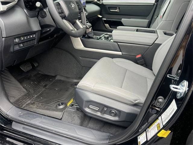 New 2025 Toyota Tundra Limited AWD/4WD image 9