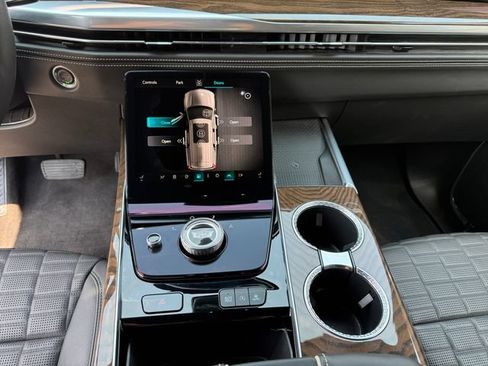 Used 2025 Cadillac Escalade Sport Platinum w/ LPO, Floor Liner Package AWD/4WD image 12
