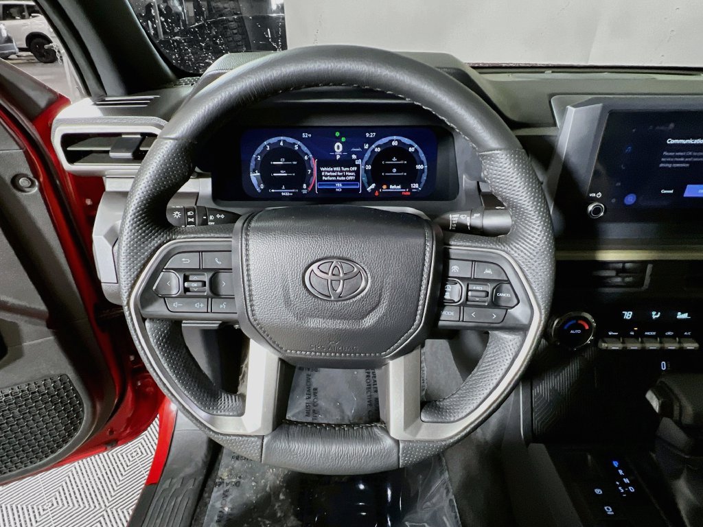 Certified 2025 Toyota Tacoma TRD Off-Road AWD/4WD image 10