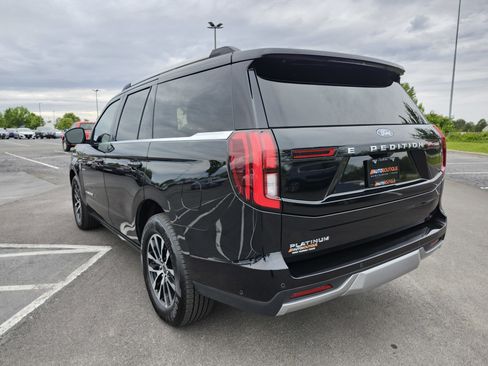 Used 2025 Ford Expedition Platinum AWD/4WD image 16