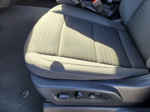 Used 2023 Chevrolet Silverado 1500 Custom RWD image 17