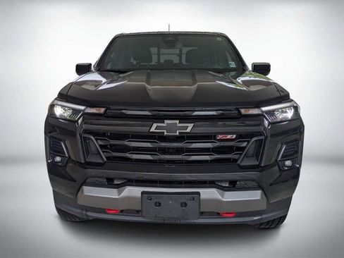Used 2024 Chevrolet Colorado Z71 w/ Z71 Convenience Package 2 AWD/4WD image 8