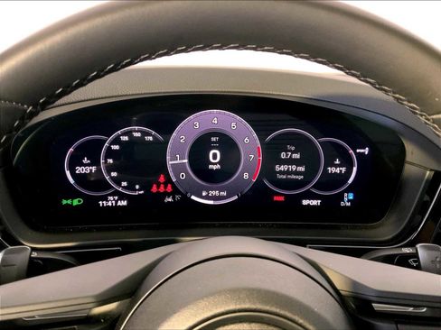 Certified 2024 Porsche Cayenne AWD/4WD image 29