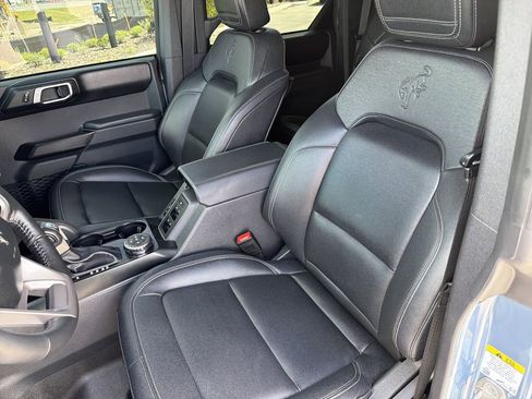 Certified 2025 Ford Bronco Badlands w/ Sasquatch Package AWD/4WD image 18