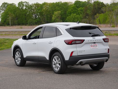 Used 2024 Ford Escape Active w/ Tech Pack #2 AWD/4WD image 6