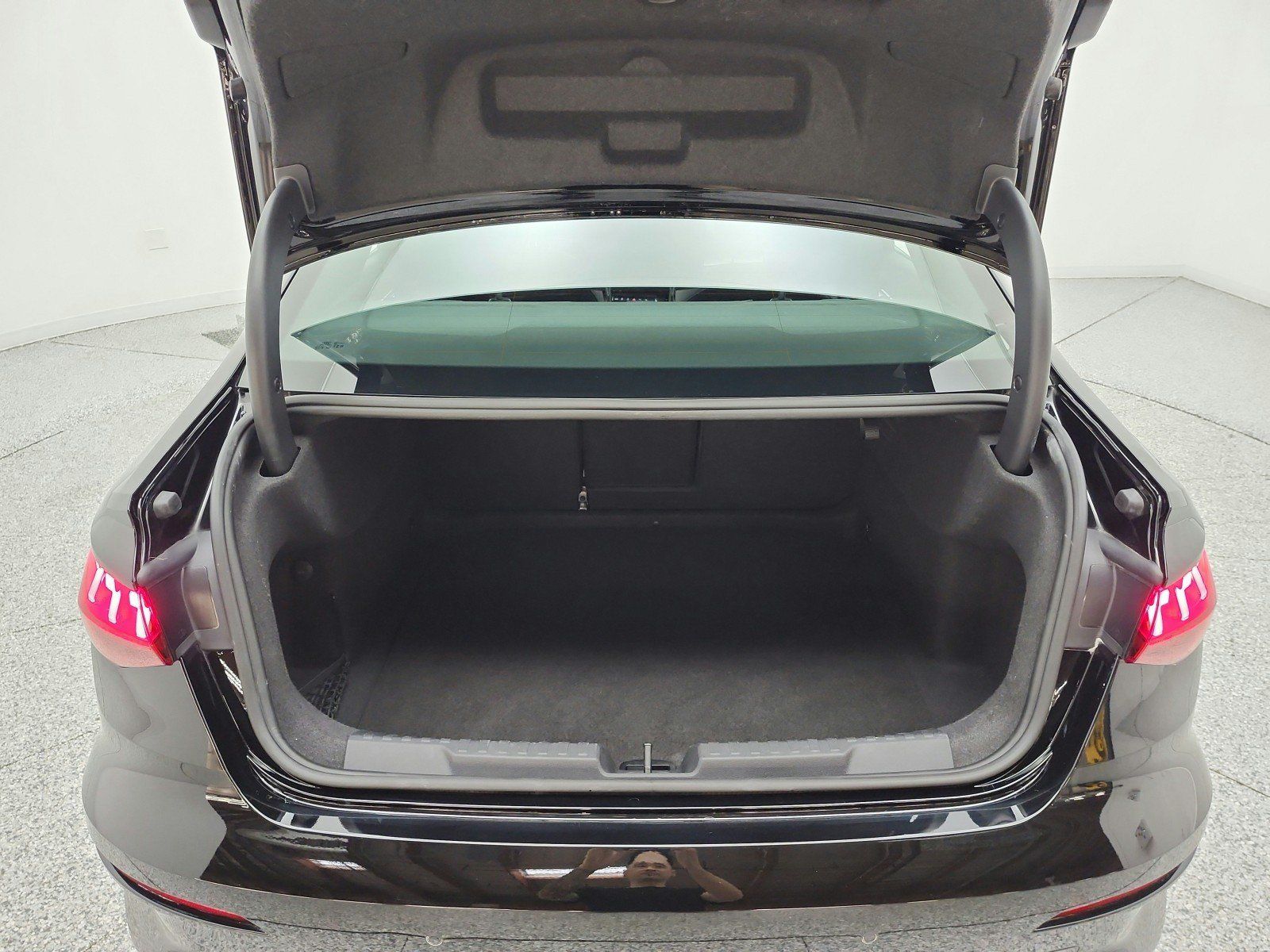 Used 2024 Audi A3 2.0T Premium FWD image 18