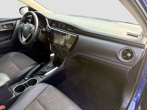 Used 2017 Toyota Corolla SE w/ SE Premium Package image 26