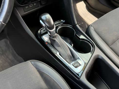 Used 2020 Buick Encore GX Select FWD image 19