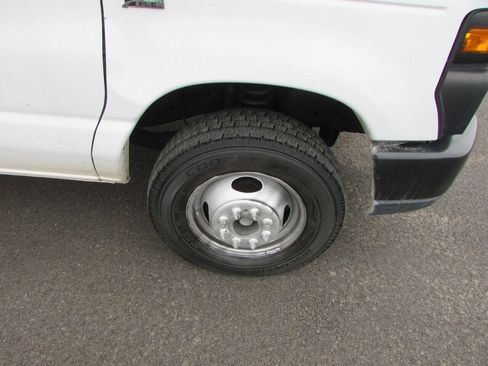 Used 2012 Ford E-450 and Econoline 450 Super Duty w/ PWR Locks & Windows Group image 51
