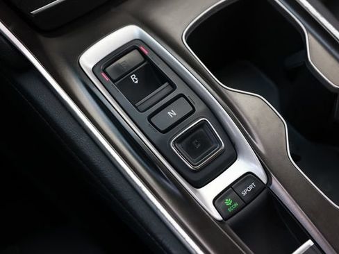Used 2018 Honda Accord Touring image 44