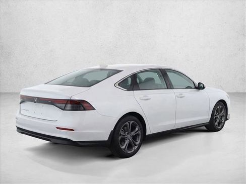 Certified 2023 Honda Accord EX image 7