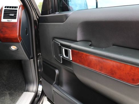 Used 2011 Land Rover Range Rover HSE AWD/4WD image 36