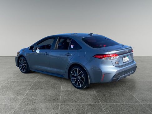 Used 2020 Toyota Corolla SE FWD image 3