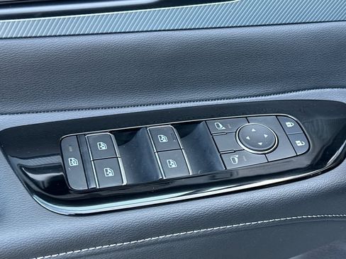 New 2025 Nissan Murano SL image 13