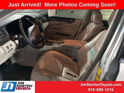 Used 2010 Lexus LS 460 AWD image 9