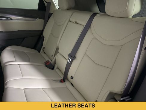 Certified 2023 Cadillac XT5 Premium Luxury w/ Technology Package AWD/4WD image 15