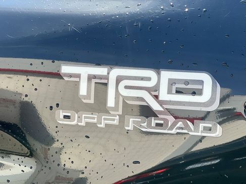 Certified 2025 Toyota Tacoma TRD Off-Road w/ TRD Off Road Upgrade Package AWD/4WD image 29