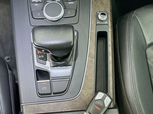 Used 2018 Audi Q5 2.0T Premium w/ Convenience Package image 24