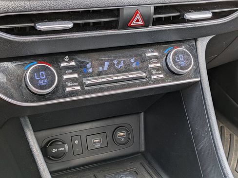 Used 2020 Hyundai Sonata Limited FWD image 20