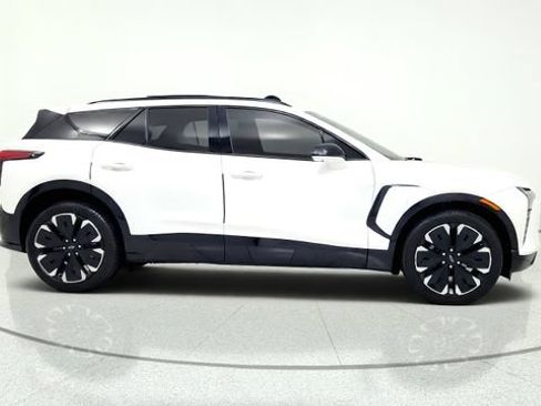 Used 2024 Chevrolet Blazer EV RS RWD image 10