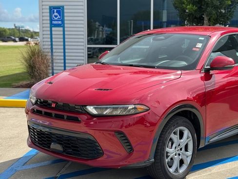 Used 2024 Dodge Hornet R/T image 2