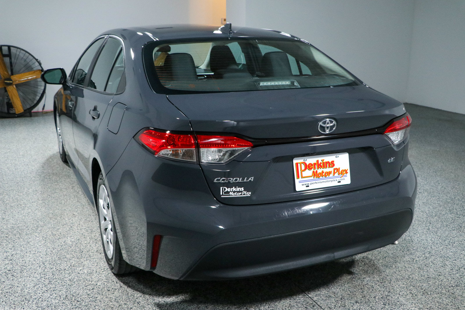 Used 2024 Toyota Corolla LE FWD image 9