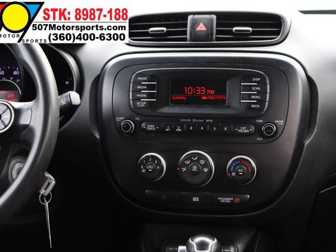 Used 2015 Kia Soul image 17