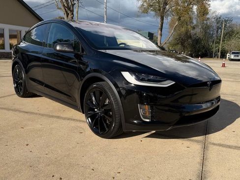 Used 2020 Tesla Model X Long Range image 40