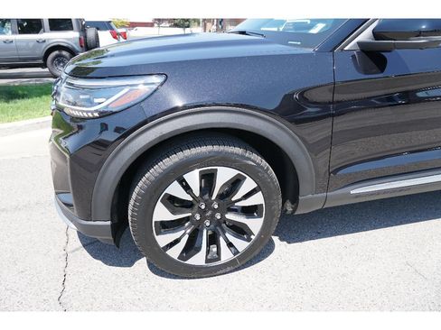 New 2026 Ford Explorer Platinum w/ LUX Leather Package AWD/4WD image 5