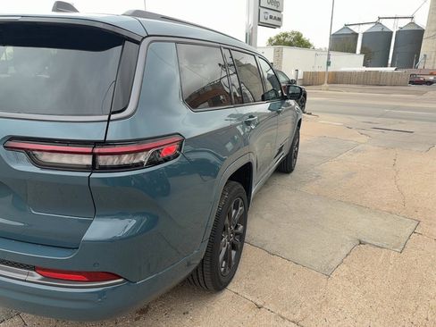 New 2026 Jeep Grand Cherokee L Limited AWD/4WD image 5