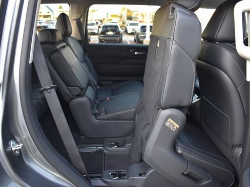 New 2026 Nissan Armada SV image 44