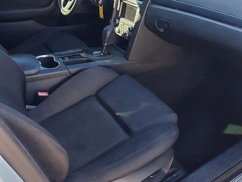 Used 2009 Pontiac G8 4dr Sdn w/ Comfort And Sound Package image 33