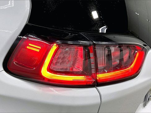 Used 2021 Jeep Cherokee Latitude Plus image 24