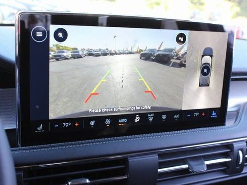 New 2025 Lincoln Corsair AWD w/ Equipment Group 101A image 21