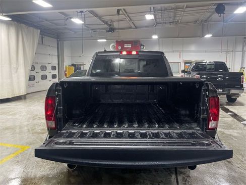 Used 2018 RAM 1500 Big Horn image 23
