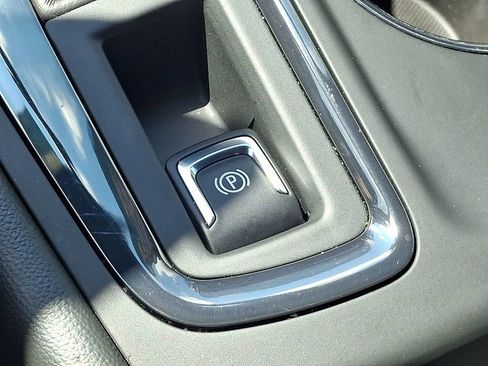 Certified 2024 Chevrolet Equinox RS FWD image 27