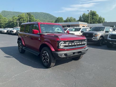 New 2026 Ford Bronco Outer Banks AWD/4WD image 3