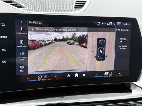 Used 2025 BMW X1 xDrive28i w/ Premium Package image 38