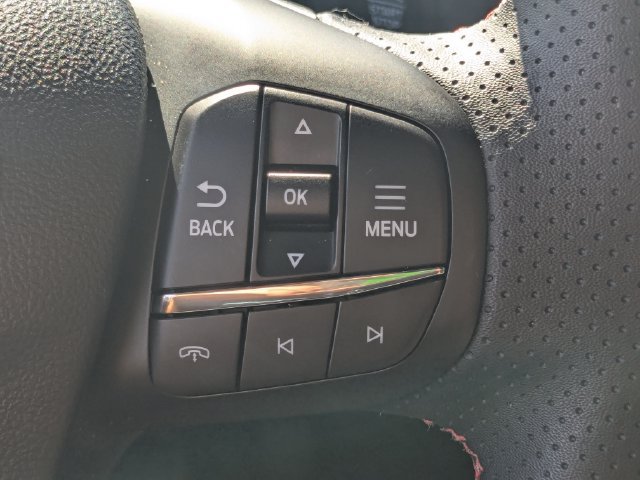 Used 2025 Ford Escape ST-Line AWD/4WD image 25