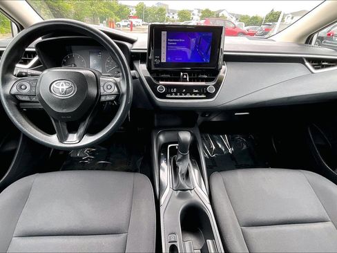 Used 2025 Toyota Corolla LE FWD image 14