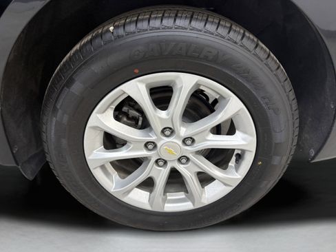 Used 2020 Chevrolet Equinox LS w/ LS Convenience Package image 7