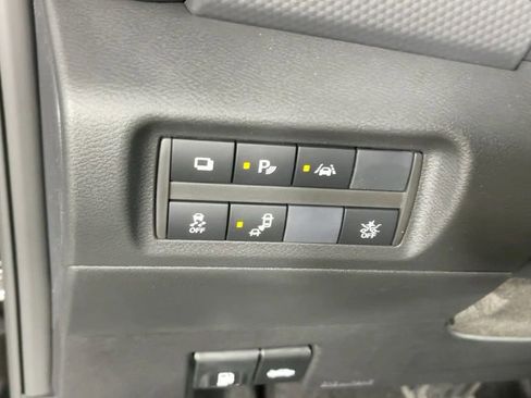 New 2025 Nissan Kicks Play S image 26